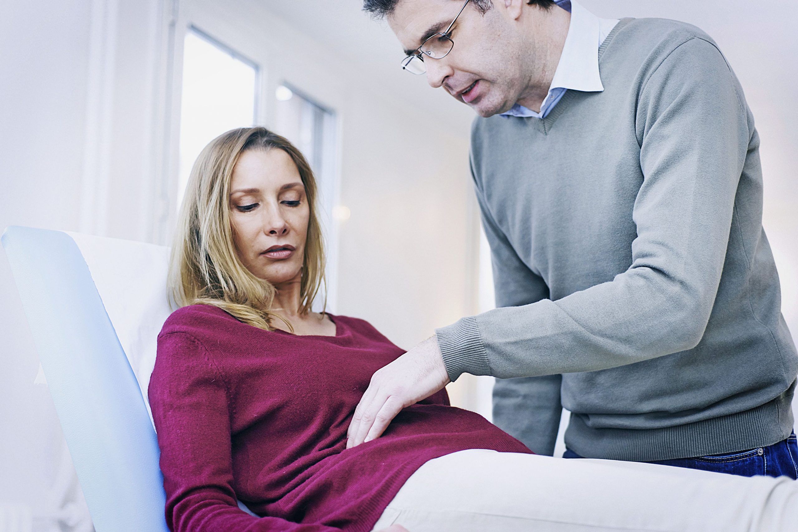 When to See a Doctor for Abdominal Pain